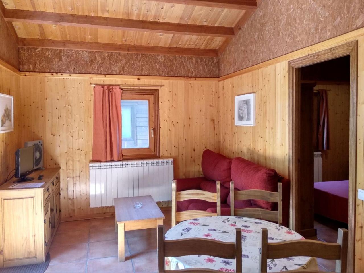 Camping Casa Fausto Cerca De Dinopolis Formiche Alto Bagian luar foto