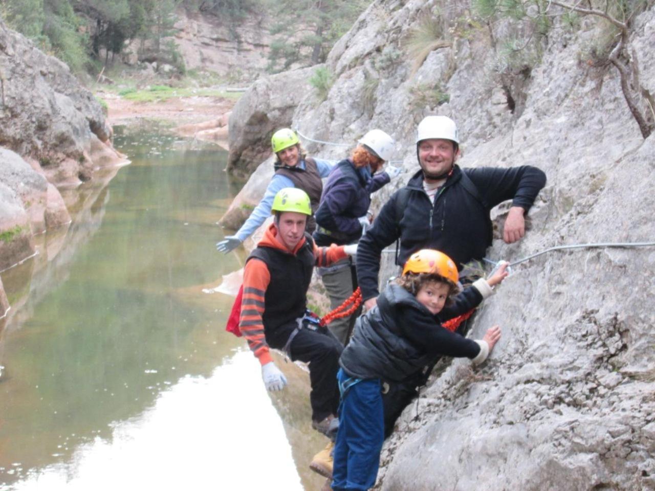 Camping Casa Fausto Cerca De Dinopolis Formiche Alto Bagian luar foto