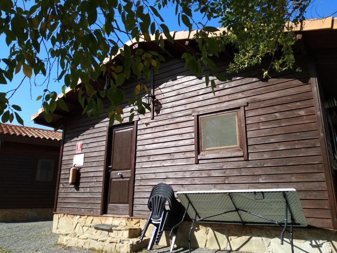 Camping Casa Fausto Cerca De Dinopolis Formiche Alto Bagian luar foto